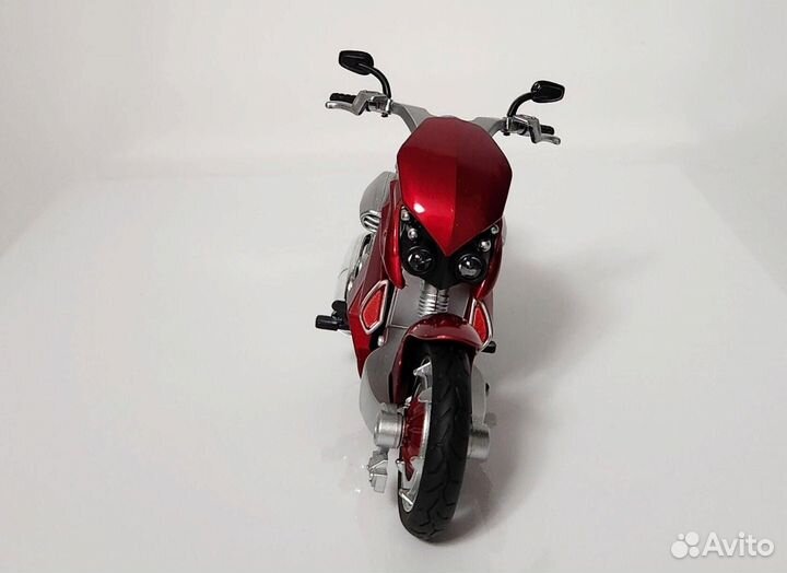 Модель мотоцикла Travertson V-REX