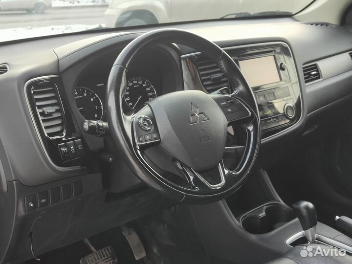Mitsubishi Outlander 2.0 CVT, 2015, 163 000 км
