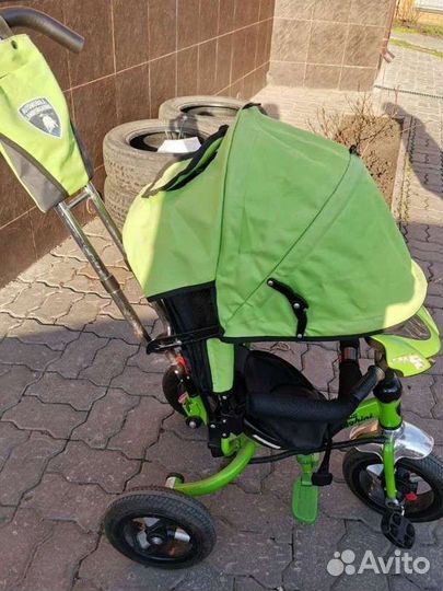 Детский велосипед трёхколёсный