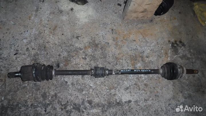 Полуось передняя правая Hyundai Accent II (LC) 19