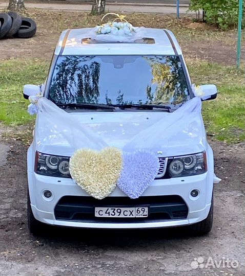 Свадебное украшение на машину