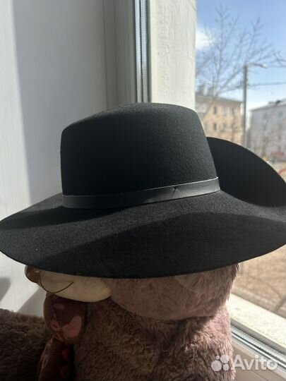 Шляпа женская черная
