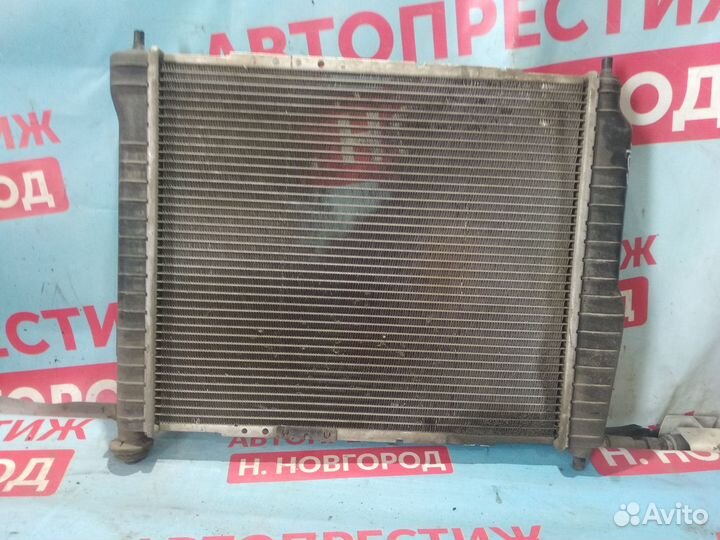 Радиатор охлаждения двигателя Шевроле Авео Т250