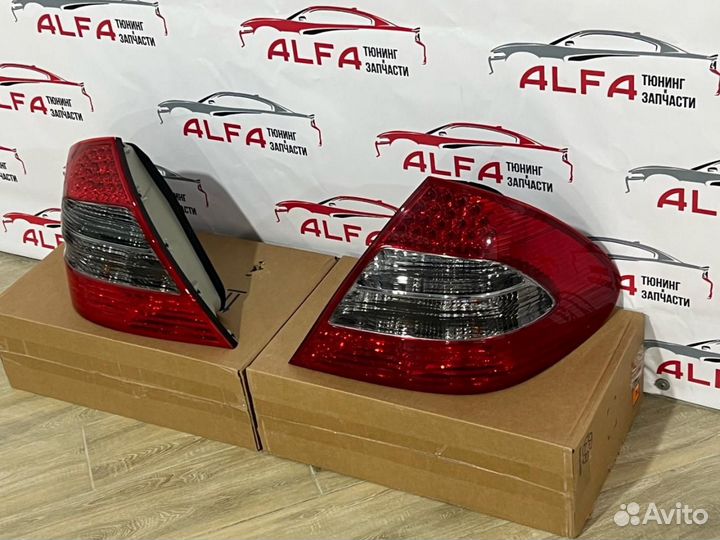 Фонари задние (комплект) Mercedes-Benz E-Класс