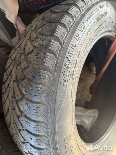 Bridgestone 613V 235/65 R17