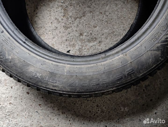 Nokian Tyres Hakkapeliitta 8 215/55 R17 98T