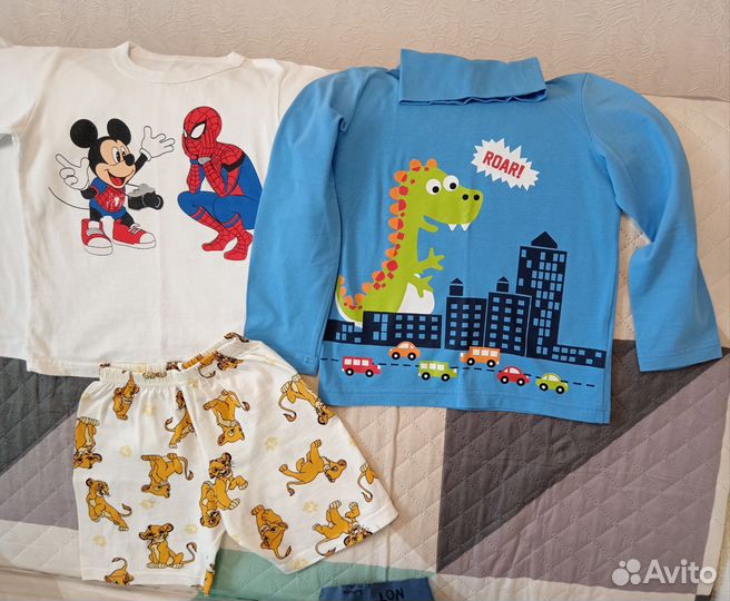 Футболки и шорты для мальчика 104/110