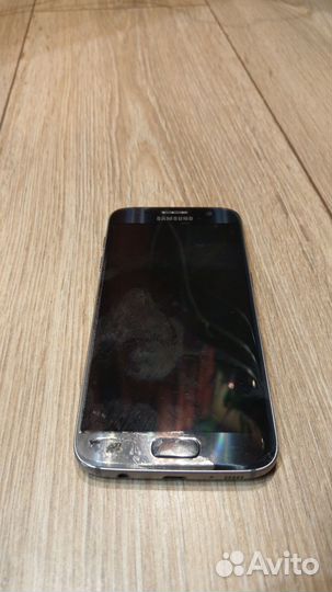 Телефон Samsung galaxy s7