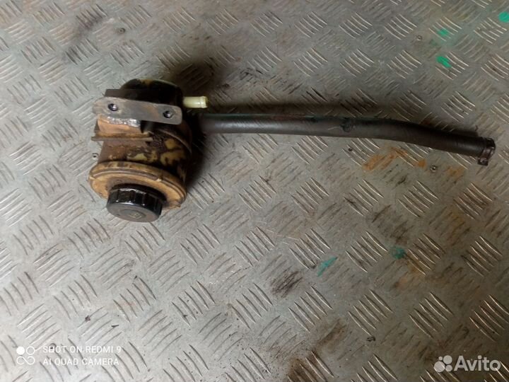 Бачок гур Renault Logan