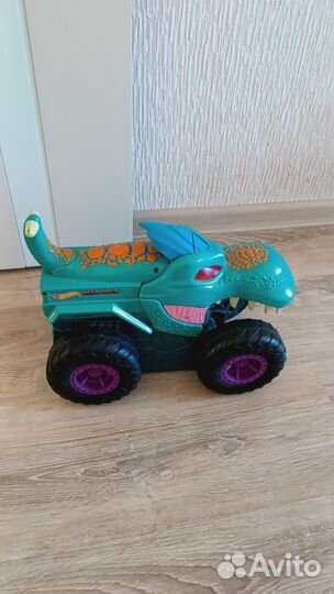Hot Wheels Монстр-трак Голодный Мега Рекс