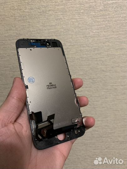 Дисплей на iPhone 8/SE 2020