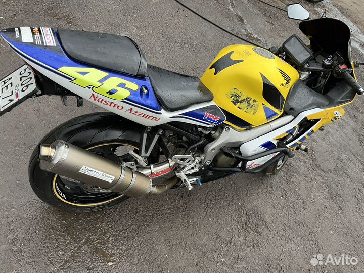 Honda CBR F4i