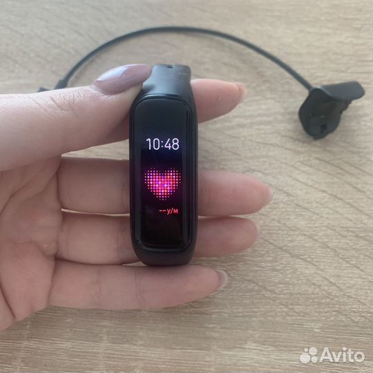 Часы samsung galaxy fit 2