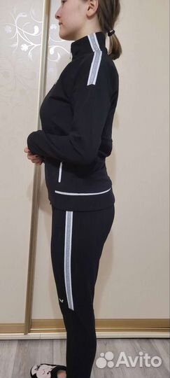Спортивный костюм новый 44-46