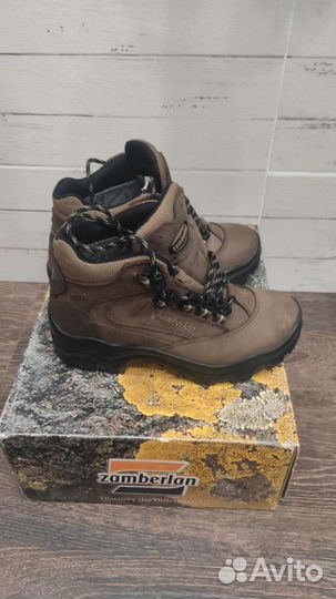 Трекинговые ботинки zamberlan