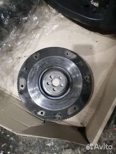 Маховик на Митсубиси Лансер 9