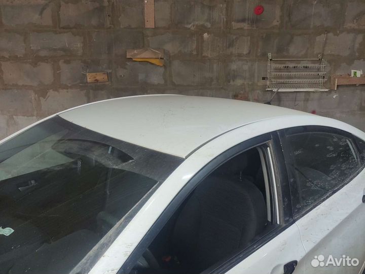 Hyundai Solaris 1 седан крыша со стойками