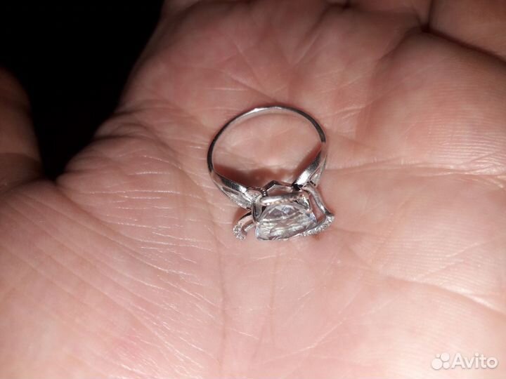 Серебряное кольцо