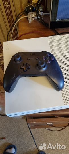 Xbox one s 1tb с играми