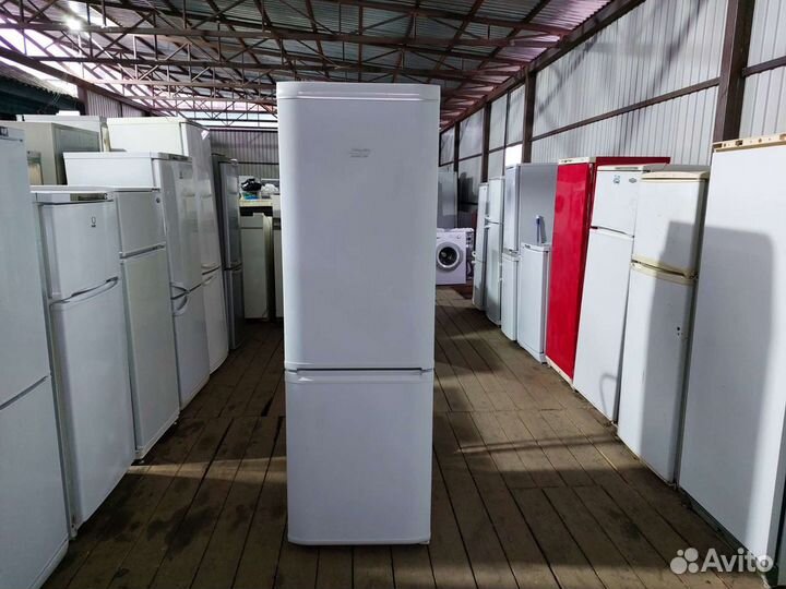 Холодильник б/у Hotpoint-Ariston rmba2185.15