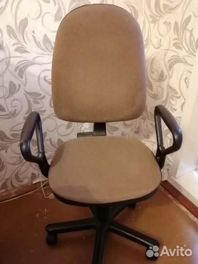 Компьютерное кресло