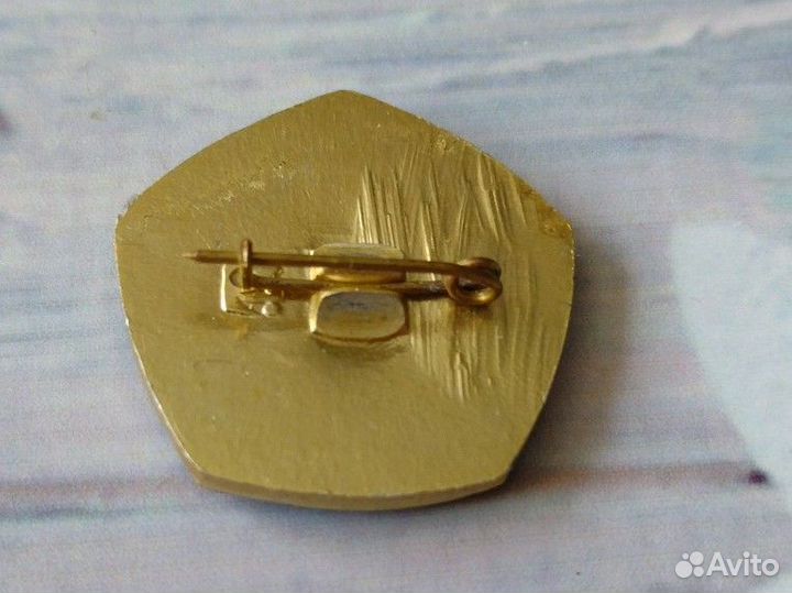 Значок УАЗ Советский.Отличник качества