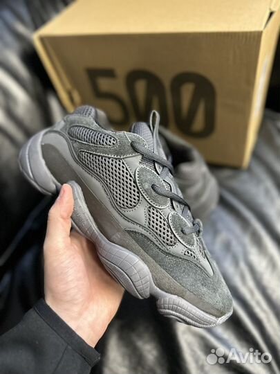 Кроссовки Adidas Yeezy Boost 500