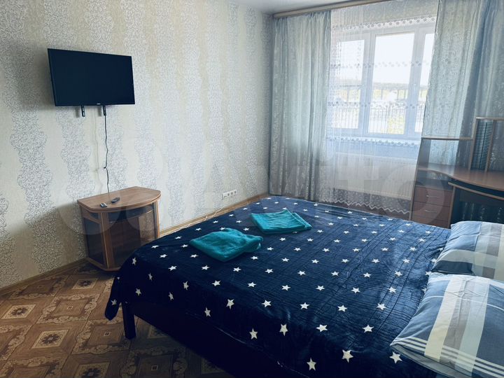 1-к. квартира, 52 м², 1/15 эт.