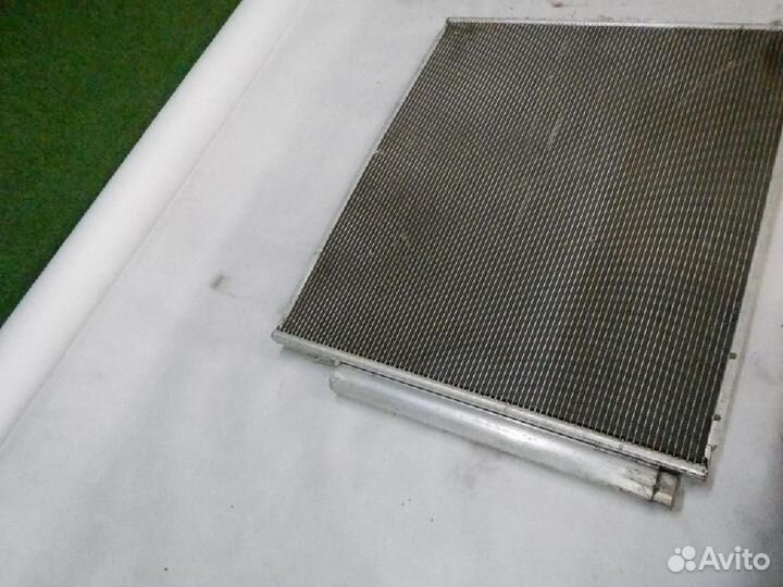 Радиатор кондиционера (конденсер) Toyota Land Crui