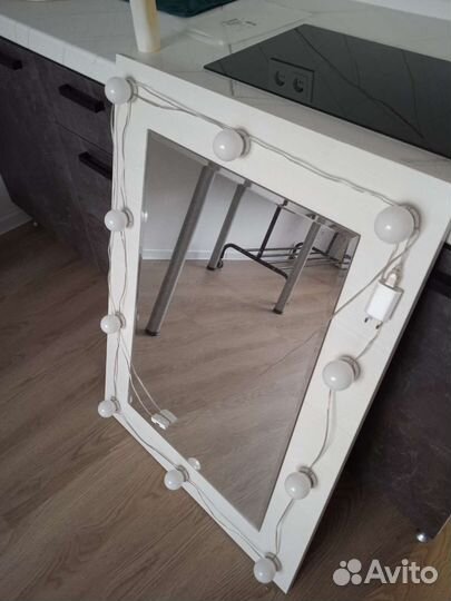 Гримерное зеркало