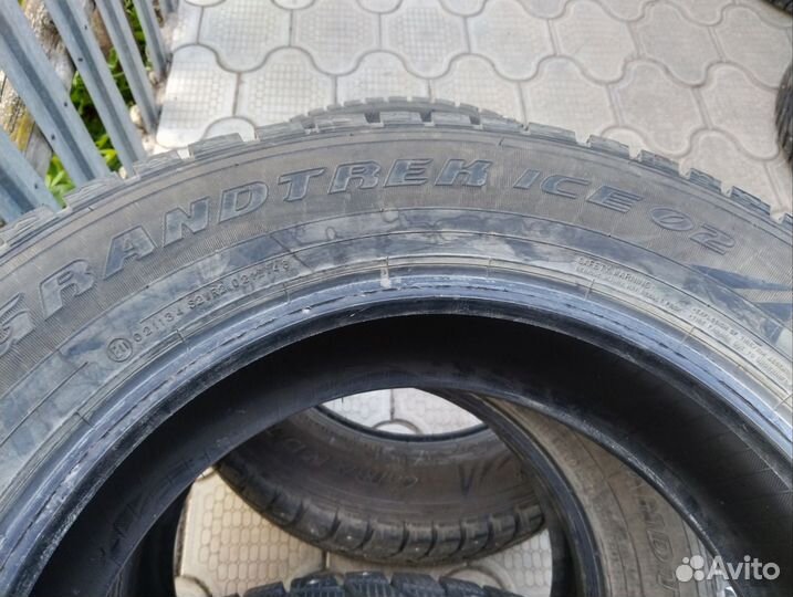 Dunlop Grandtrek Ice 02 225/65 R17 106T