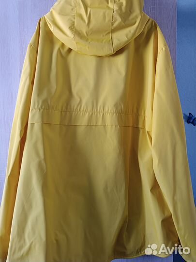 Ветровка женская