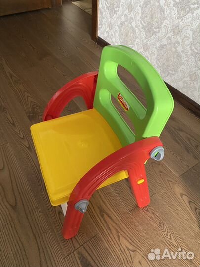 Детский столик