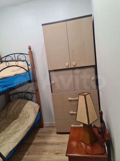 2-к. квартира, 48 м², 1/3 эт.