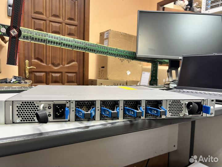 Коммутатор Cisco Nexus N3K-C3548P-10G