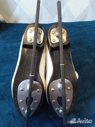 Коньки фигурные