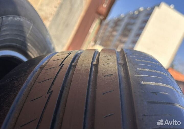 Yokohama BluEarth AE50 215/65 R17 99V