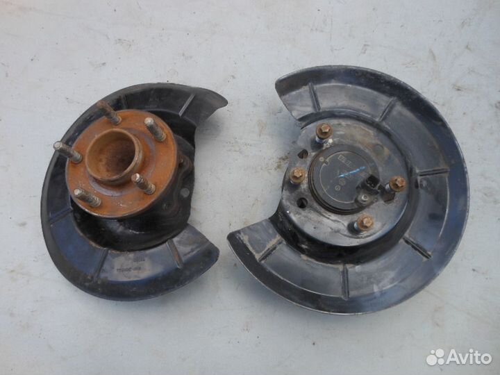 Кулак поворотный задний правый для Ford Focus III