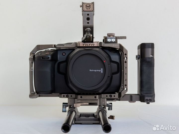 Blackmagic Design Pocket Cinema Camera 6K + Rig