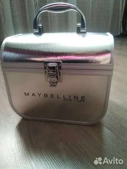 Кейс maybelline