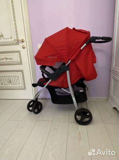Коляска прогулочная