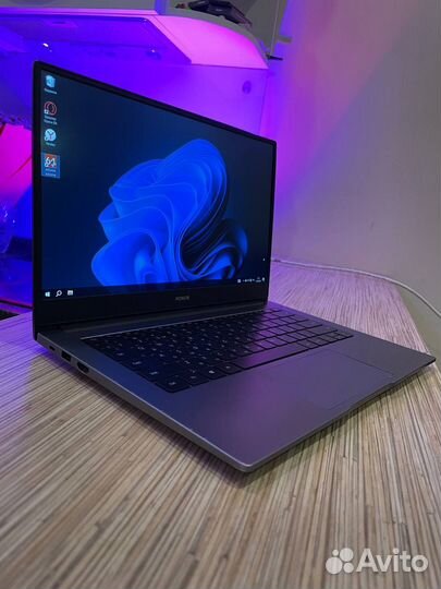 Honor magicbook 14/ruzen 5 3550u/ssd 250/8gb