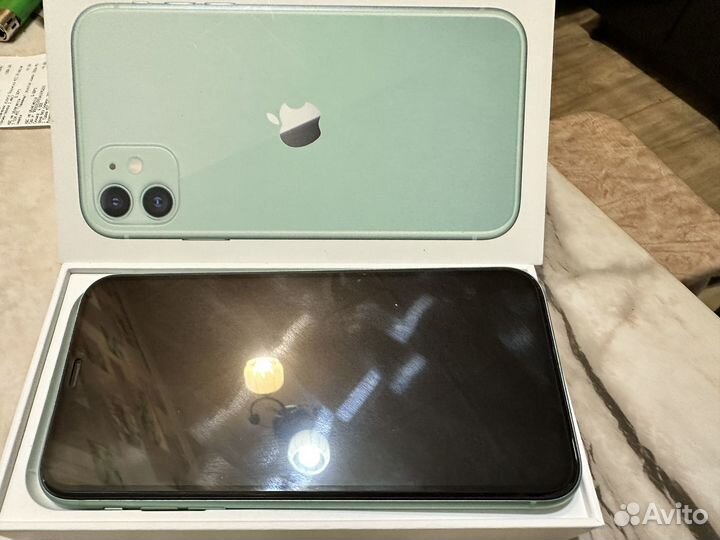 iPhone 11, 64 ГБ