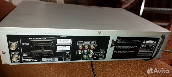 Видеомагнитофон LG