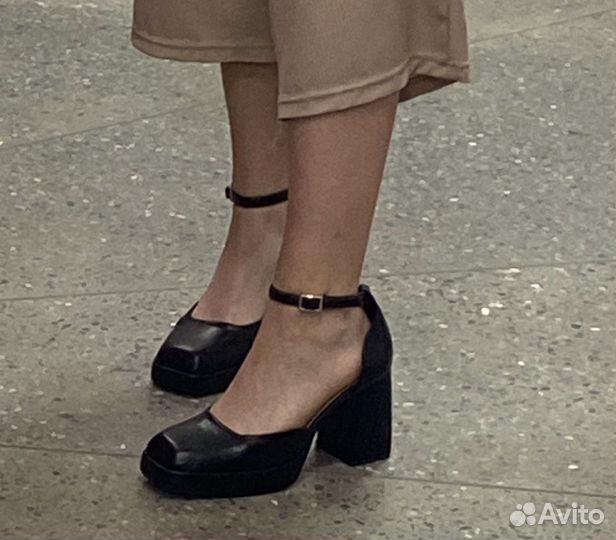 Туфли женские 38 размер черные