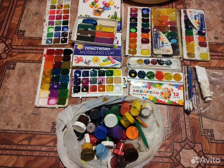 Краски пластилин гуашь кисточки