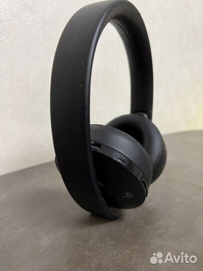 Наушники Гарнитура беспроводная Sony Gold PS4