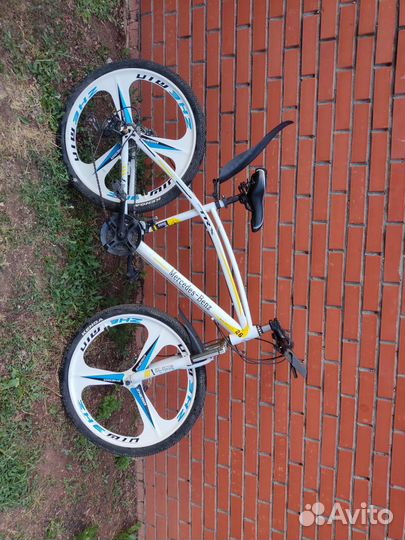 Велосипед Mercedes Benz