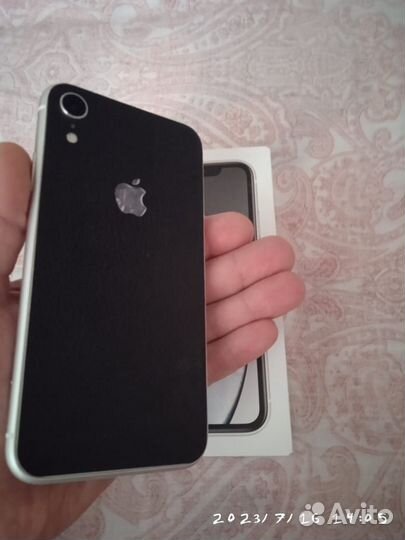 iPhone xr 64gb белый