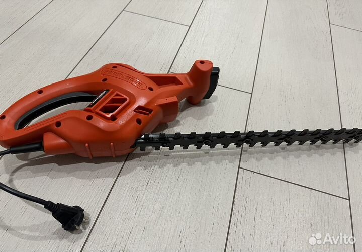 Кусторез Black&Decker 400w